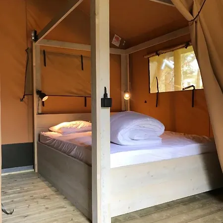 Luxury tent Budget Glamping Safaritent - La Steniole Barbey-Seroux
